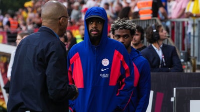 Bradley Barcola en marge du Trophée des champions entre le PSG et Lens, le 16 août 2026