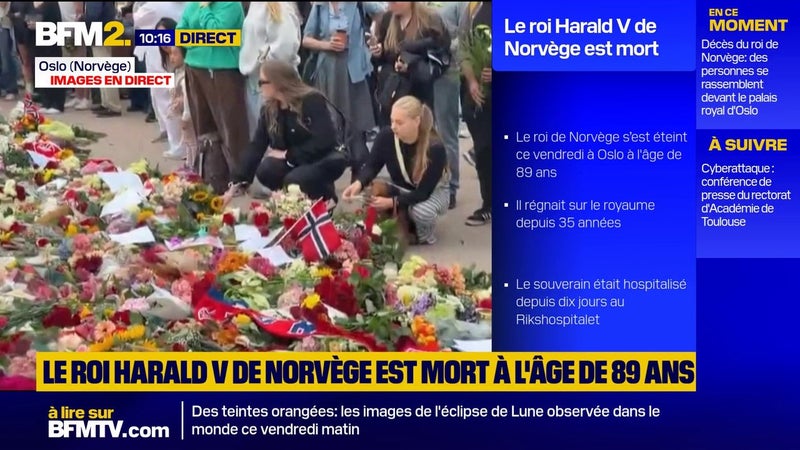 Décès du roi de Norvège: des centaines de personnes se rassemblent devant le palais royal d'Oslo