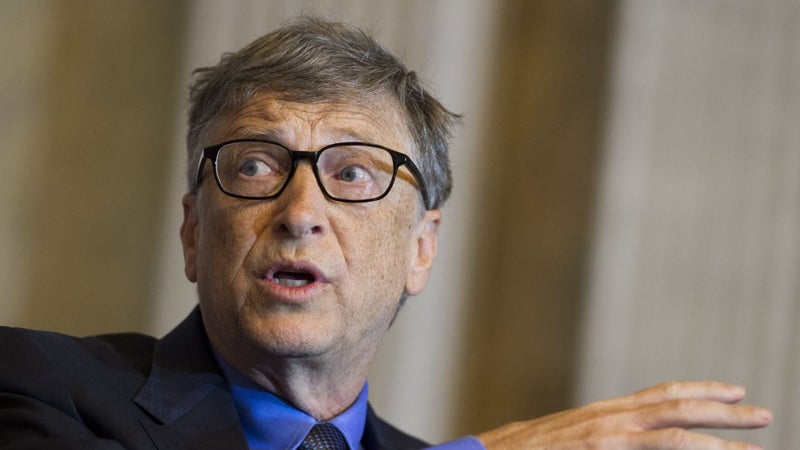 Pourquoi Bill Gates propose de réserver certains métiers aux humains face à l'IA
