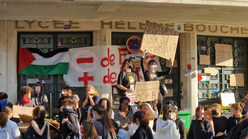 INFO BFMTV. Blocage des lycées: l'extrême gauche et les syndicats étudiants derrière le mouvement, selon le renseignement