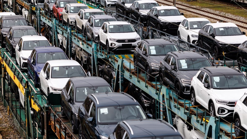 +5,3 sur un an: les ventes de voitures neuves augmentent depuis le début de l'année dans l'Union européenne, le marché poursuit son électrification