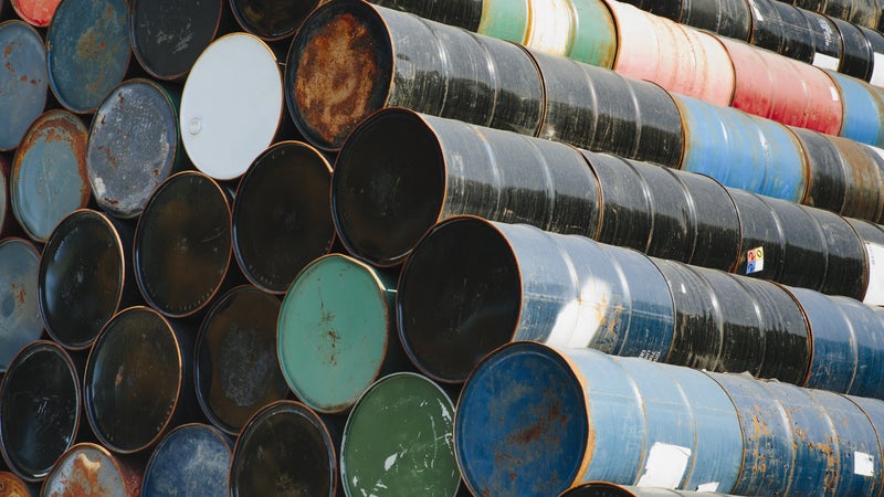Le trading de pétrole n'est plus "un jeu réservé aux riches": les particuliers peuvent désormais acheter des barils, les achats bondissent de 317%