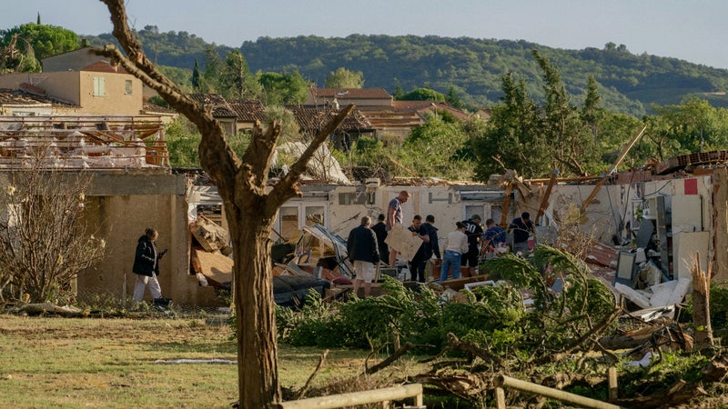 Un "film catastrophe": le récit du passage de la tornade qui a dévasté un village de l'Aude et fait 39 blessés
