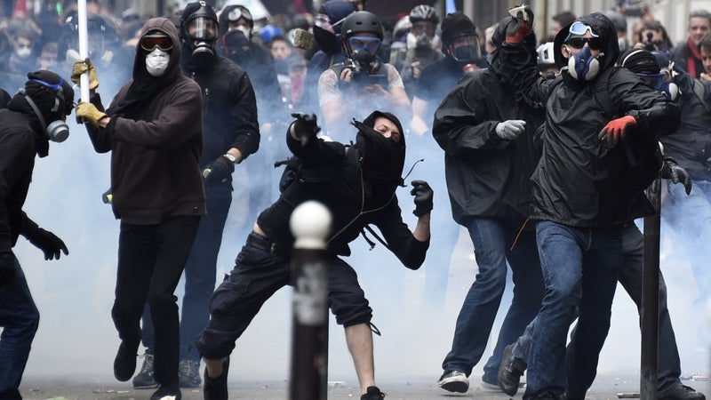 Le calendrier de la loi "casseurs-payeurs" accéléré