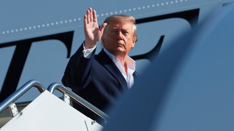 Donald Trump déclare qu'il acceptera les résultats des élections de mi-mandat si elles sont "honnêtes"