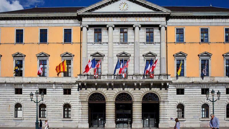 Violences du 17 octobre: les mairies de Haute-Savoie répondent à l'appel national et se réunissent