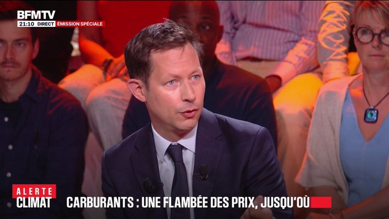 Hausse du prix du carburant: "Il y a une urgence à faire en sorte que les Français qui en ont besoin soient soutenus", déclare François-Xavier Bellamy (LR)