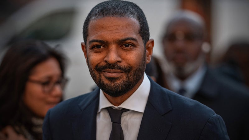 L'acteur Noel Clarke, vu dans "Doctor Who", inculpé pour plusieurs chefs d'infractions sexuelles