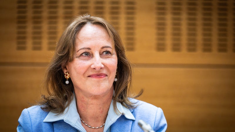 DIRECT. "Ils ont raison d'avoir peur": Ségolène Royal réaffirme ses ambitions pour la primaire en vue de 2027