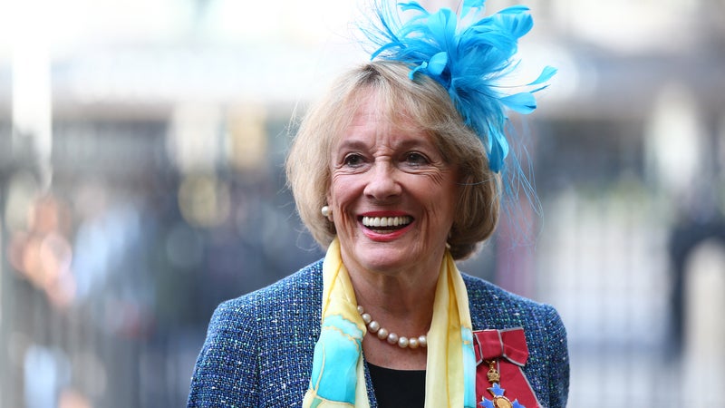 Atteinte d'un cancer du poumon en phase terminale, la présentatrice et militante britannique pour l'aide à mourir Esther Rantzen est morte