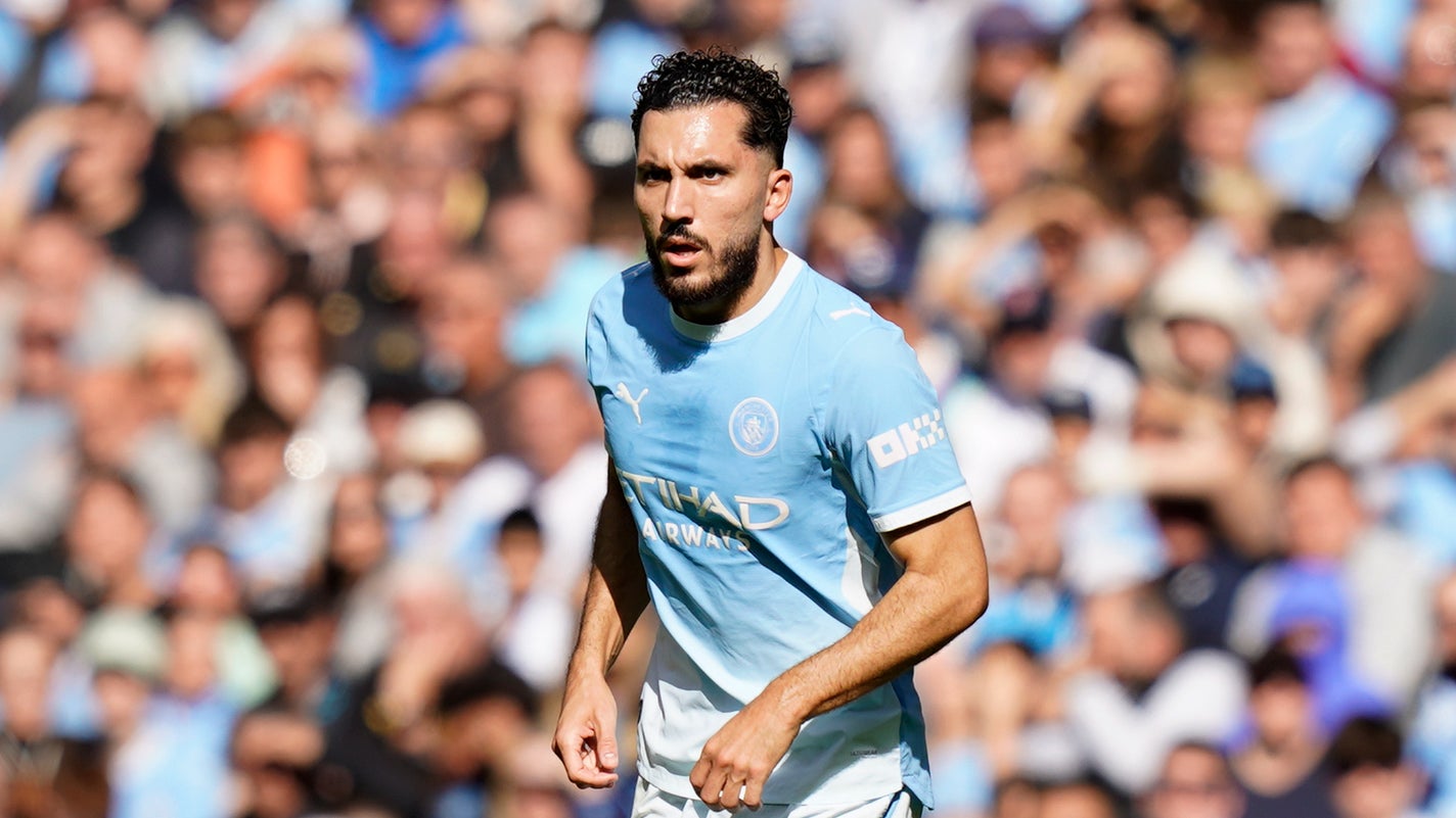 Rayan Cherki lors d'un match de Manchester City en septembre 2026 Rayan Cherki lors d'un match de Manchester City en septembre 2026