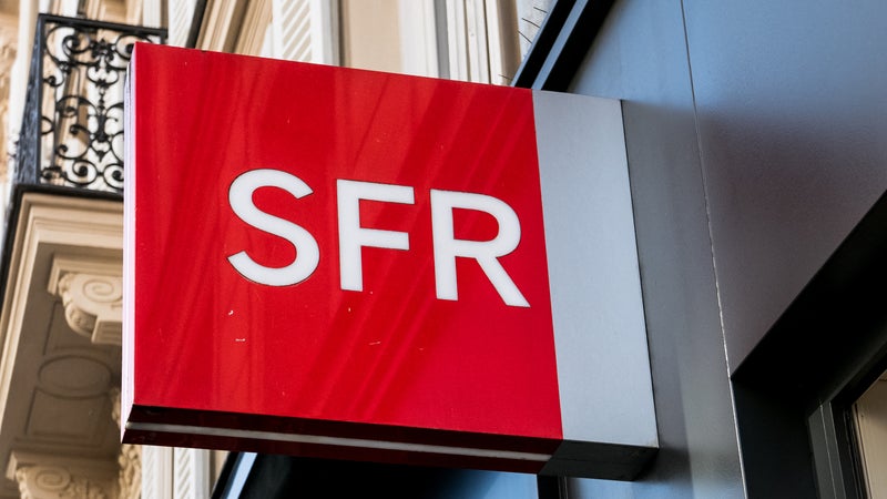 "Plusieurs milliers de salariés vont perdre leur emploi": les syndicats de SFR appellent à la grève le 24 septembre pour dénoncer les solutions de reclassement insuffisantes dans le cadre du rachat de l'opérateur