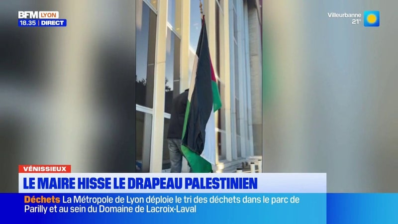 Vénissieux : le maire hisse le drapeau palestinien sur la mairie