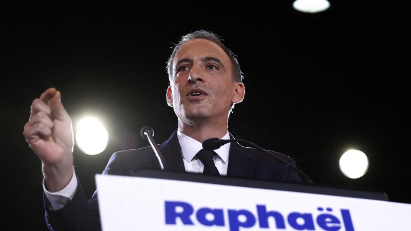 DIRECT. Présidentielle 2027: Raphaël Glucksmann large vainqueur de la primaire socialiste, un nouveau sondage conforte Marine Le Pen en tête du premier tour