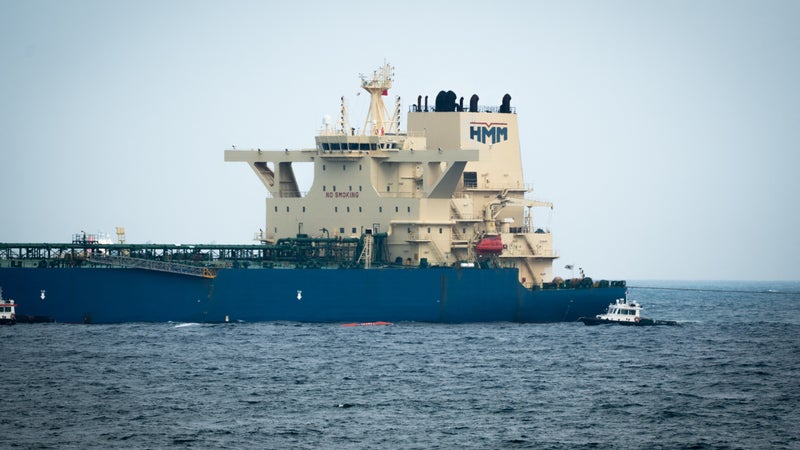 Un pétrolier va parcourir 19.000 km pour nous abreuver de diesel: alors que les prix flambent, l’Europe contrainte d'aller chercher son carburant en Corée du Sud pour éviter la pénurie cet hiver