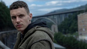 Aron Piper dans la série Netflix espagnole "El Silencio".