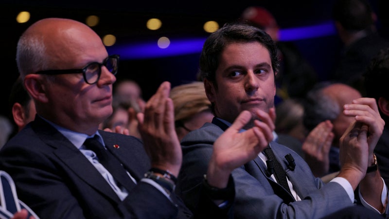 "On n'en est plus à prendre des mesures de soins palliatifs": Gabriel Attal charge la réforme des retraites d'Édouard Philippe qui "est exactement la proposition qu'a faite Emmanuel Macron en 2022"