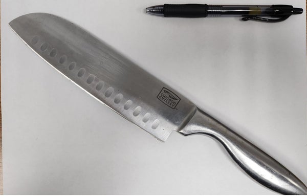 L'arme que l'enfant a ramené à l'école