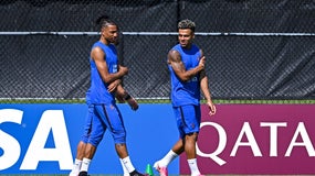Michael Olise et Désiré Doué à l'entraînement de l'équipe de France à Boston le 12 juin 2026
