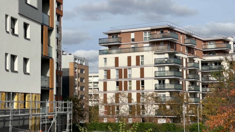 La faute à l'entretien des parties communes: les locataires de logements sociaux payent en moyenne 230 euros de charges en plus par an que ceux du parc privé