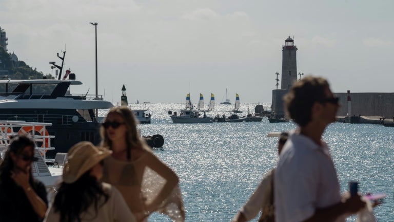 Un blocage de pêcheurs en cours au port de Cannes