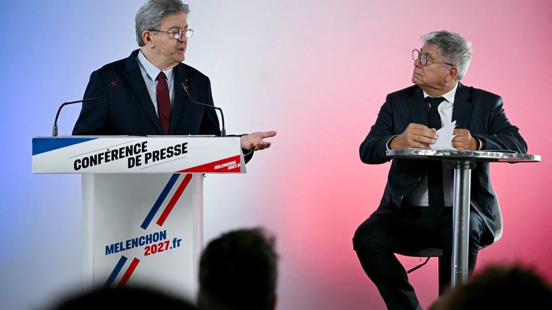 "S'il faut rendre l'assurance-vie moins intéressante, on s'en chargera": LFI veut mobiliser l'épargne des Français en créant notamment un mystérieux "Livret B"