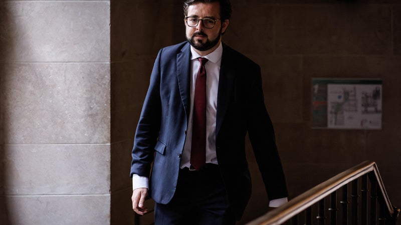 DIRECT. L'ex collaboratrice de Philippe Brun avait saisi en juin dernier le déontologue de l'Assemblée nationale (info BFMTV)