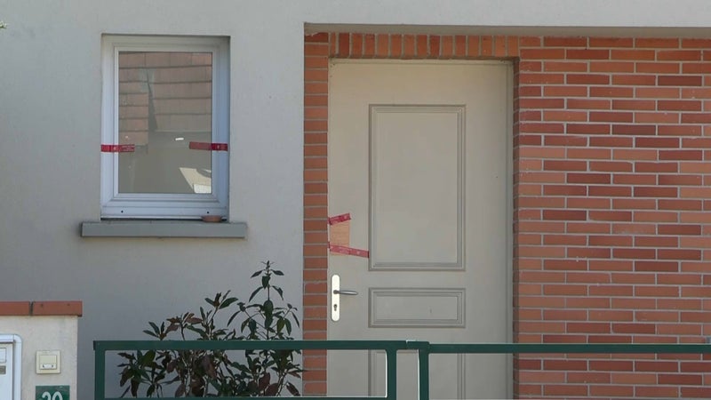“J’ai vu le corbillard arriver": le choc à Blois après la mort d'une fillette de 5 ans, vraisemblablement tuée par son père