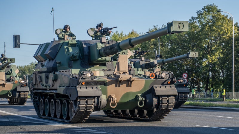 L'OTAN avait construit 10.000 km de pipelines pour arrêter l'URSS: face à la Russie aujourd'hui, ses chars sont désormais trop loin de son réseau de carburant