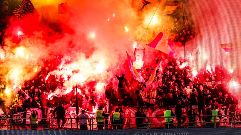 Bruges-Lens: les Sang et Or sous la menace de l'UEFA après les débordements des supporters