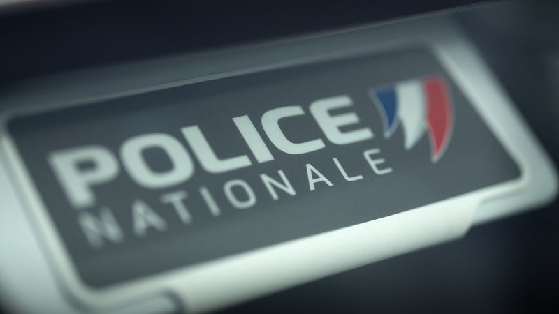 INFO BFMTV. "Il le noyait pour le tuer": ce que contient la plainte du lycéen interpellé avant l'agression d'un policier à Belfort