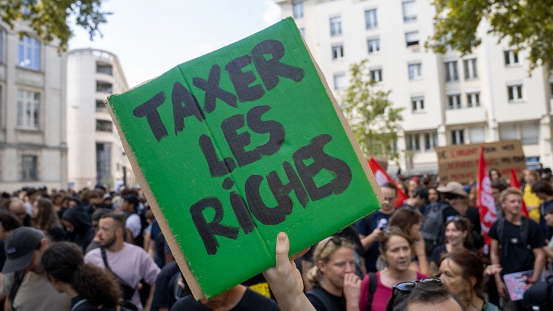 Manon Aubry qualifie les milliardaires de "nuisibles": "L'objectif de LFI, c'est la purge", tacle Joëlle Dago-Serry
