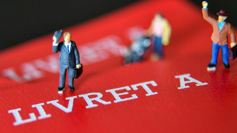 L'État veut prélever 17% sur les comptes, Livrets A et assurances-vie oubliés pour récupérer 1,4 milliard d'euros