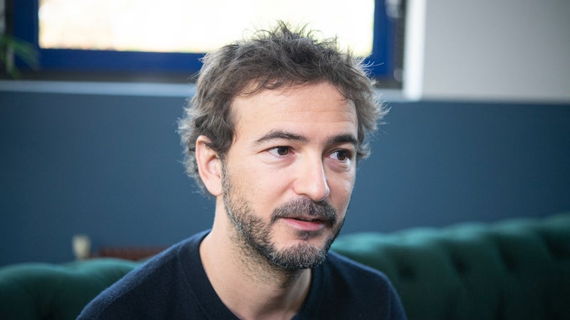 Vingt ans après, Renan Luce sort une nouvelle version de "La Lettre" ce vendredi