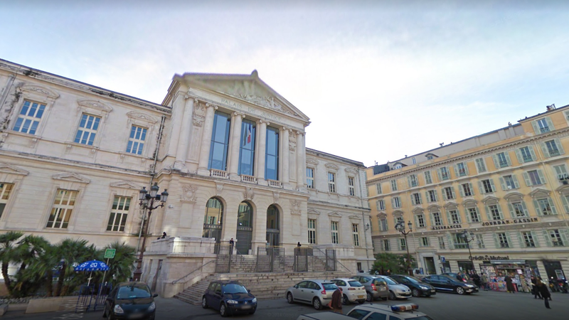 Une enquête ouverte "pour tentative d'homicide par conjoint" après la chute d'une femme depuis son appartement à Nice