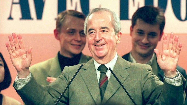 On le comparait à Reagan ou Thatcher: alors que Chirac est vénéré pourquoi le chantre de l'austérité Balladur est aujourd'hui en manque d'héritiers