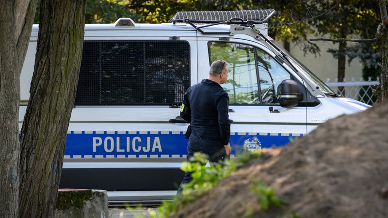 Une attaque au couteau dans une école polonaise fait un mort et deux blessés, un ancien élève de 15 ans arrêté