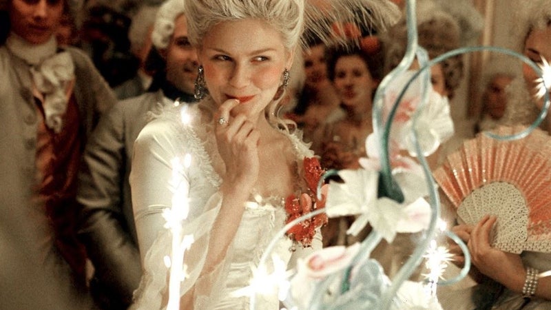 Yvelines: une exposition à Versailles dévoile les coulisses du film "Marie-Antoinette" de Sofia Coppola