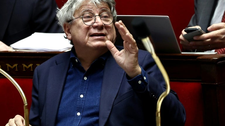 "Attention au catastrophisme": Éric Coquerel (LFI) reconnaît que la dette "est trop importante" mais appelle à ne pas "accepter n'importe quelle solution"