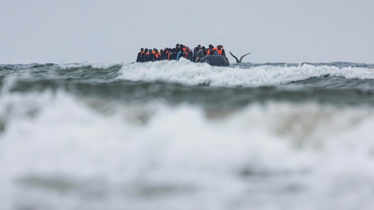 Cinq Britanniques, proches "de la mouvance d'ultradroite", interpellés près de Dunkerque pour des actions anti-migrants