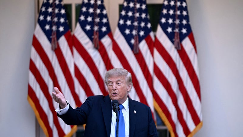 "Trumpapalooza": à l'approche des élections de mi-mandat, Donald Trump se place au centre du jeu malgré son impopularité