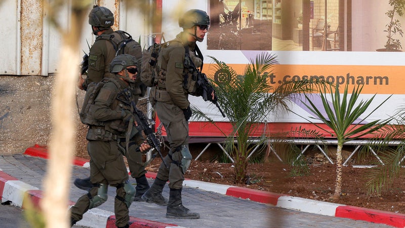 Benjamin Netanyahu demande à l'armée de préparer le "bouclage" de la Cisjordanie après des tirs contre des Israéliens