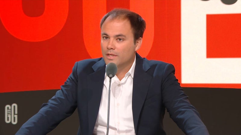 Cycliste poignardé à Paris: "Il faut surtout plus de sévérité avec le port d'arme blanche", plaide Charles Consigny