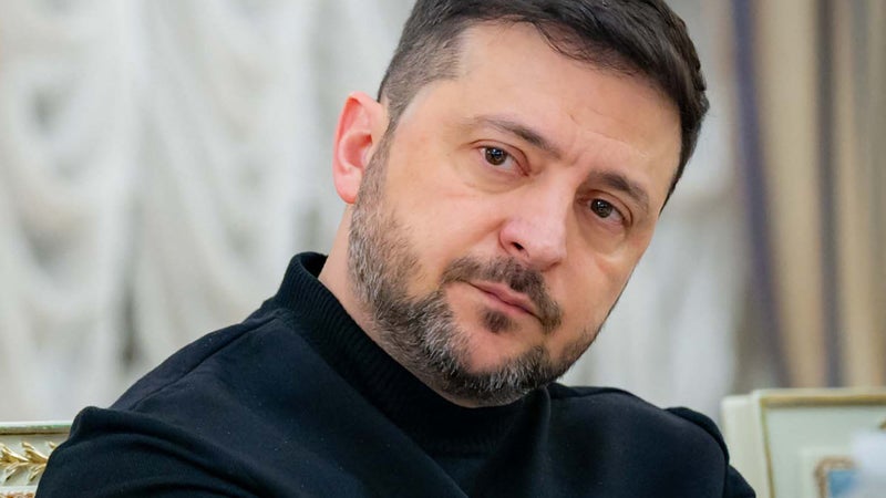 Volodymyr Zelensky affirme que l'Ukraine prendra des "mesures de désescalade" si la Russie fait de même