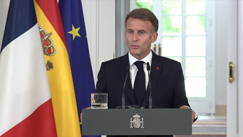 Propos antisémites attribués à Jordan Bardella: Emmanuel Macron dénonce des sorties "gravissimes et inacceptables" et appelle le RN à "clarifier"