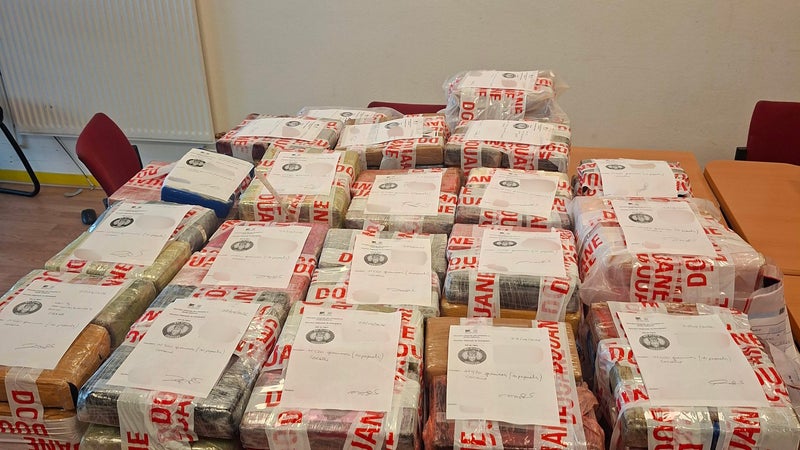 Une valeur de près de 7 millions d'euros: 231 kilos de cocaïne dissimulés dans le système de ventilation d'un poids lourd saisis en Côte-d'Or