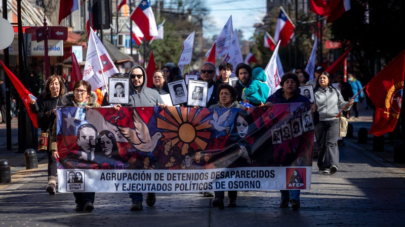 Près de 300 arrestations au Chili lors de manifestations pour l'anniversaire du coup d'État de Pinochet