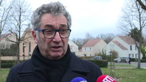 Eric Mouzin, père d'Estelle, lors d'une ultime marche blanche en hommage à sa fille à Guermantes en Seine-et-Marne, le 7 janvier 2023