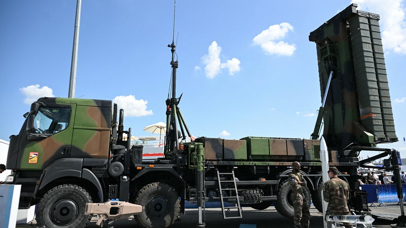 C'est le seul système européen capable d'intercepter des menaces hypersoniques: la France commande quatre SAMP/T NG supplémentaires