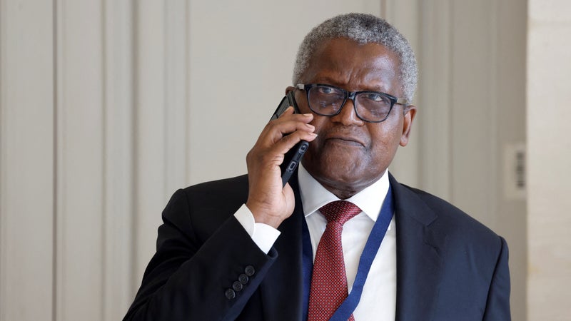 "D’ici 2030, la majorité des pays africains seront autosuffisants en carburants": le milliardaire nigérian Aliko Dangote s'apprête à lancer la construction d'une nouvelle méga-raffinerie au Kenya